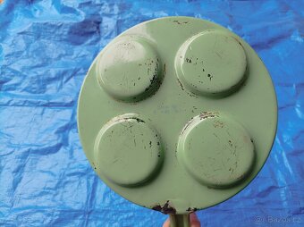 Smaltovaný zelený lívanečník - 8