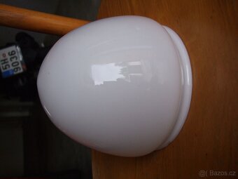 SKLENĚNÁ STÍNIDLA - 8