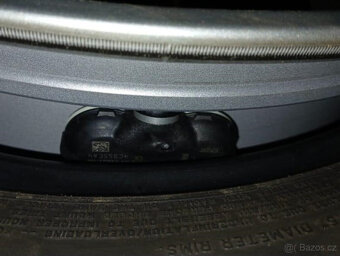Celoroční alu sada originál Kia 5x114,3 6,5Jx16 ET36 / TPMS - 8