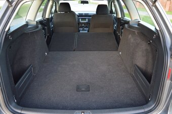 Volkswagen Passat kombi 1.6MPi - 75kw ,naprosto bez koroze - 8