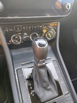 Superb 3 2.0tdi 110kw/2020/dsg/facelift - 8