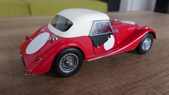 Modely AutoArt a Kyosho 1:18 - 8