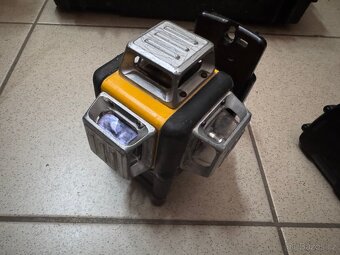 Aku Set deWALT dcd777+dce089g 3x360° laser zelený - 8