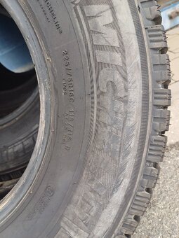 Pneu Michelin Agilis 225/75R16C - 8