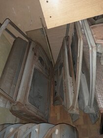 Nové nepoužité dveře Wartburg 353 a další plechařina - 8