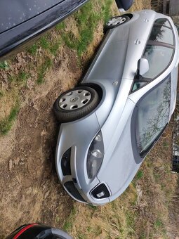 SEAT ALTEA XL 2.0 Tdi 103 KW STYLE 6/2008 nová STK 187 tkm - 8
