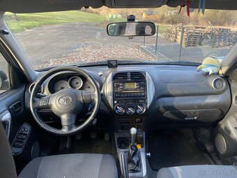 Rav 4 - 8