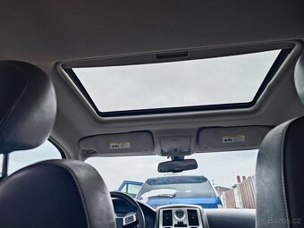 Chrysler 300c 3.0crd - 8