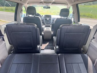 Chrysler Town Country 3,6 RT DVD 2014 - 8