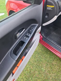Kia Ceed 1.4 80kW, benzín, klima, manual - 8