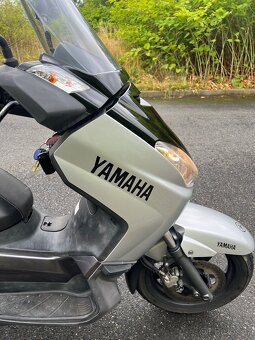 Yamaha Xmax 125i - 8