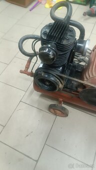 Starý kompresor - 8