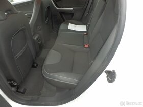 XC 60 AWD-MOMENTUM - 8