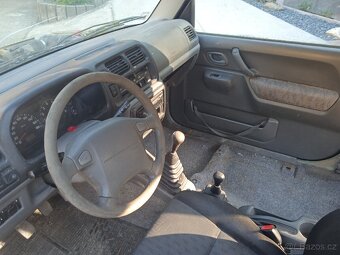 Suzuki Jimny 1.3 - 8