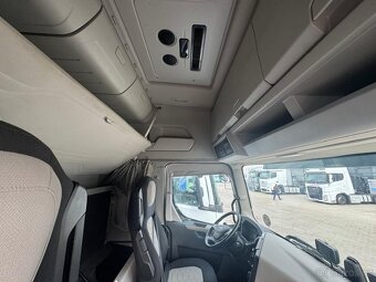 Ford F-MAX - 8