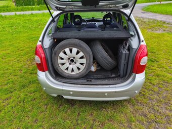 Citroen XSARA PICASSO 1.6 benzín r.v.2006 - 8