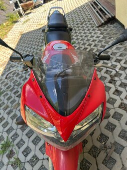 Honda CBR 125r - 8