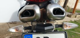 Ducati Hypermotard 1100 - 8