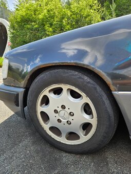 Mercedes w124 OM606 - 8