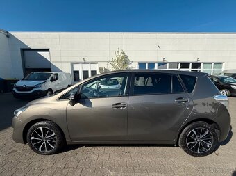 Toyota Verso 1,8i Edition-S+ benzín 108kw - 8