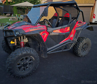 polaris rzr 1000 - 8