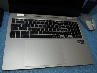 Samsung Galaxy Book 3 Pro 360° 16 palců Intel Core i7-1360P - 8