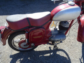 ČZ 125 - 8
