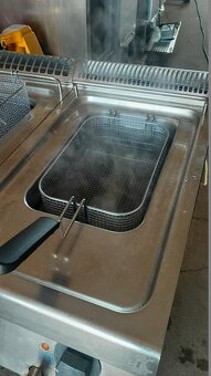 Fritéza Zanussi na 2x 8 l oleje ( 2x 6 kw ), modulární - 8