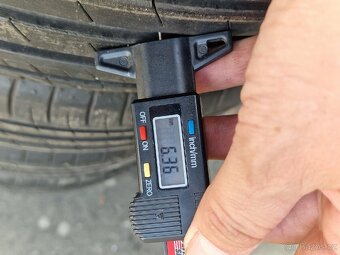215/55/17 Letní pneumatiky Goodyear Efficient - 8