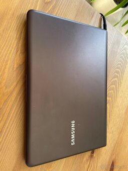 Samsung NP530U3C Netestovan - 8
