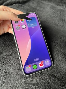 Prodám iphone 14 fialový jako nový - 8