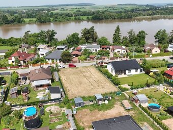 Prodej stavebního pozemku 763 m² - 8