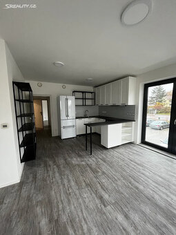 Pronájem bytu 2+kk 46 m², Hluboká nad Vltavou - 8