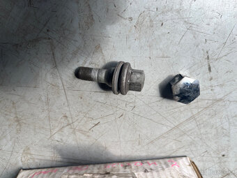 ALU KOLA ORIGINAL PEUGEOT 5x108 vel.6,5x16 - 8
