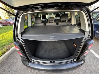 Volkswagen Touran 1.4 TSI 103kW, r. 2009 – spolehlivý rodin - 8