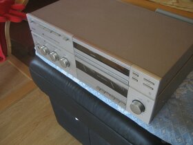 Prodám zesilovač + tuner PHILIPS - 8