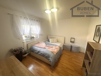 Dva rodinné domy se zahradním domkem a zahradou 903 m², Mari - 8