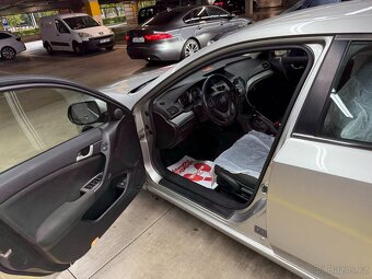 Honda Accord 8g 2.0 VTEC sedan - 8