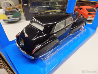 Cadillac Fleetwood Serie 60 Special Sedan, 1:18, MCG - 8