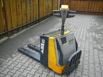 Ruční nízkozdvižný vozík ATLET - 8