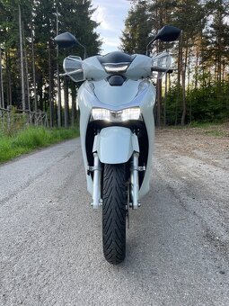 Honda SH 125i ABS - 8