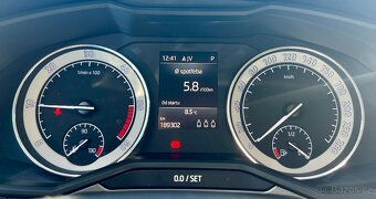Škoda Superb Individual,DSG,BSR,kamera,Matrix,TOP STAV - 8