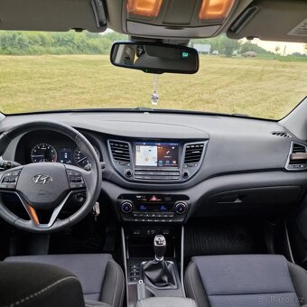 Hyundai Tucson - 8