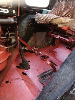 Bělorus traktor - 8