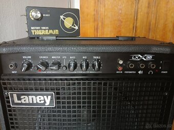 Elektrická kytara Washburn s kombem značky laney - 8