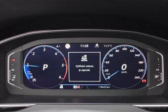 Volkswagen Passat 2.0TDi DSG R-Line Webasto IQ Light - 8