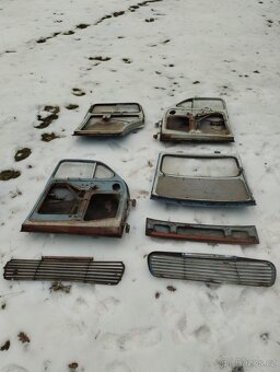 Škoda 1202 STW - díly karoserie na renovaci - 8