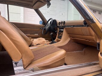 MERCEDES BENZ W107 350SLC MANUÁL - 8