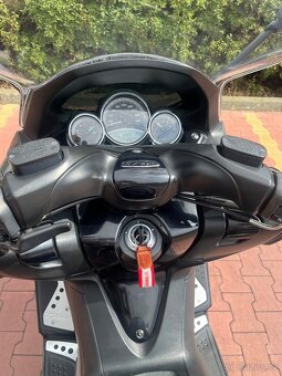 Yamaha T max 500 r.v. 2009 - 8