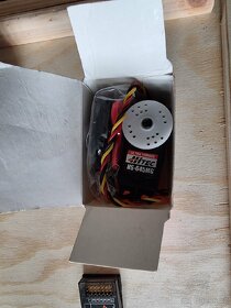 RC radio FutabaFX 30, 2,4GHz, Fasst + 6x přijímače Futaba - 8